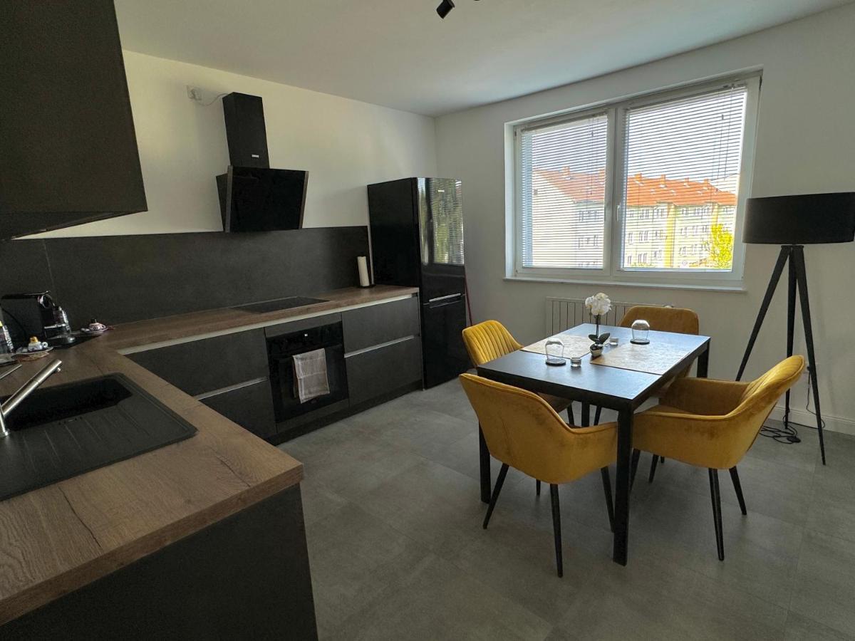 Moderne 2-Zimmer Wohnung Im Zentrum Von ولفسبورج المظهر الخارجي الصورة